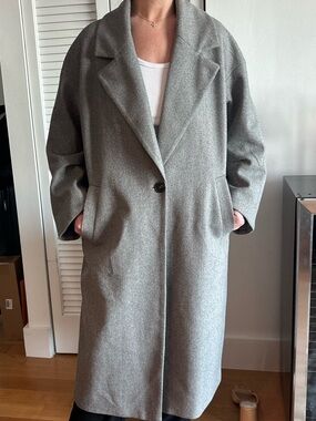 Zara Oversized Light Gray Single-Button Trench Coat